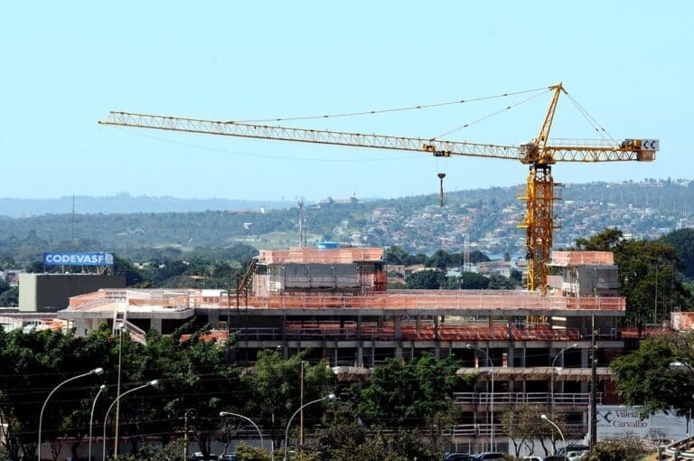 A patinação do setor de construção civil na pandemia
