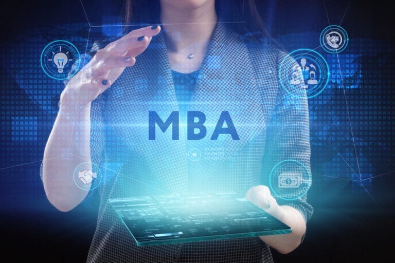 MBA em tecnologia prepara o profissional para o setor que mais cresce no país e no mundo