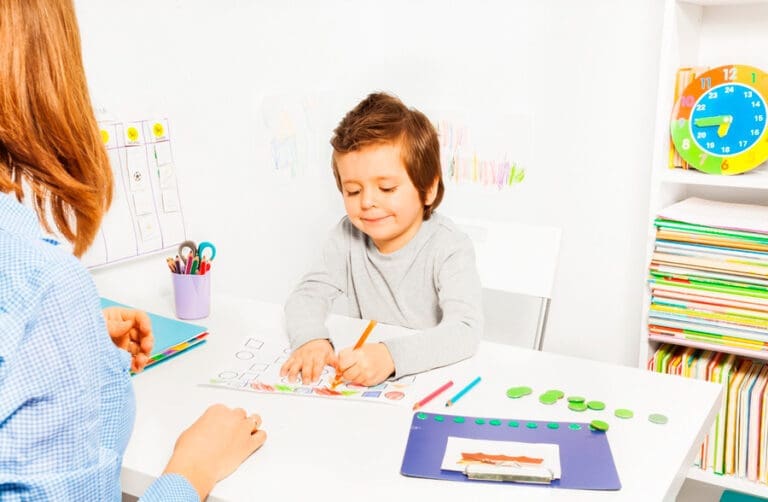 Autismo em sala de aula e na família e a intervenção da psicopedagogia