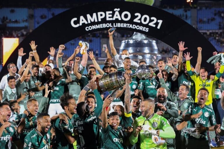 É tri! Palmeiras se junta aos maiores campeões brasileiros da Libertadores! Qual o próximo passo?