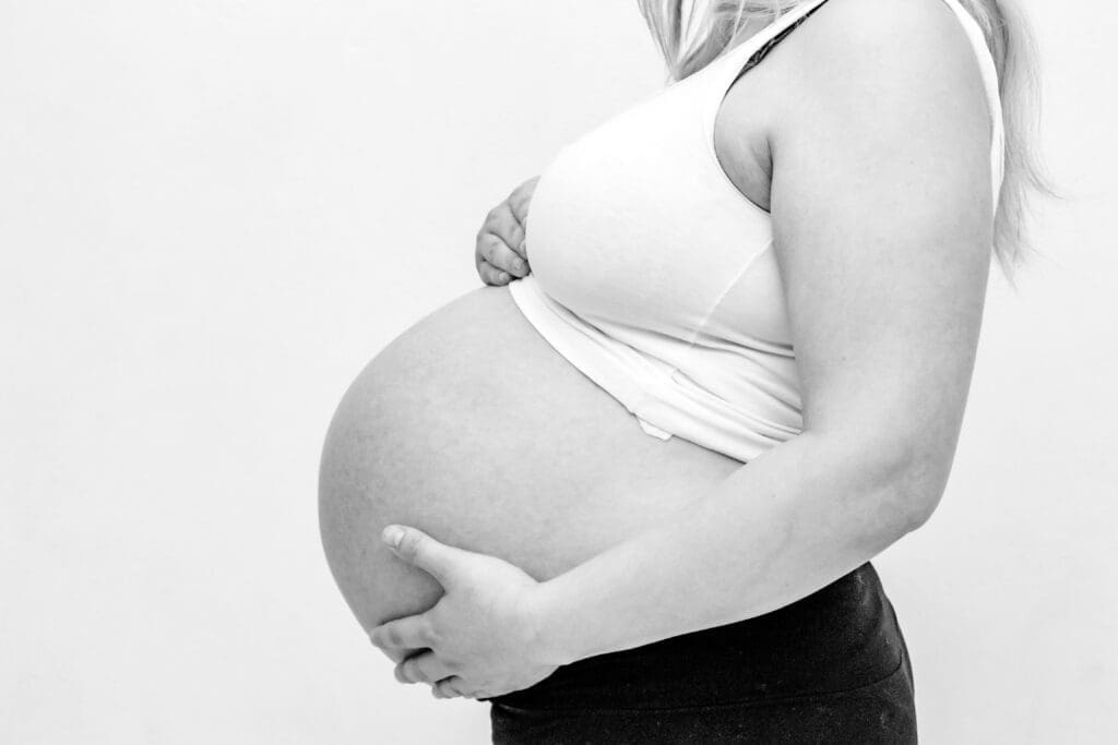 Riscos ao feto em gestantes infectadas por covid-19