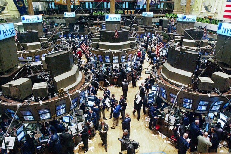 Porque os investidores estão a olhar para empresas de comunicação e tecnologia