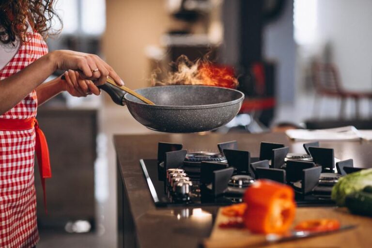 Conheça os principais tipos de fogões e fornos para escolher o modelo ideal para a sua cozinha