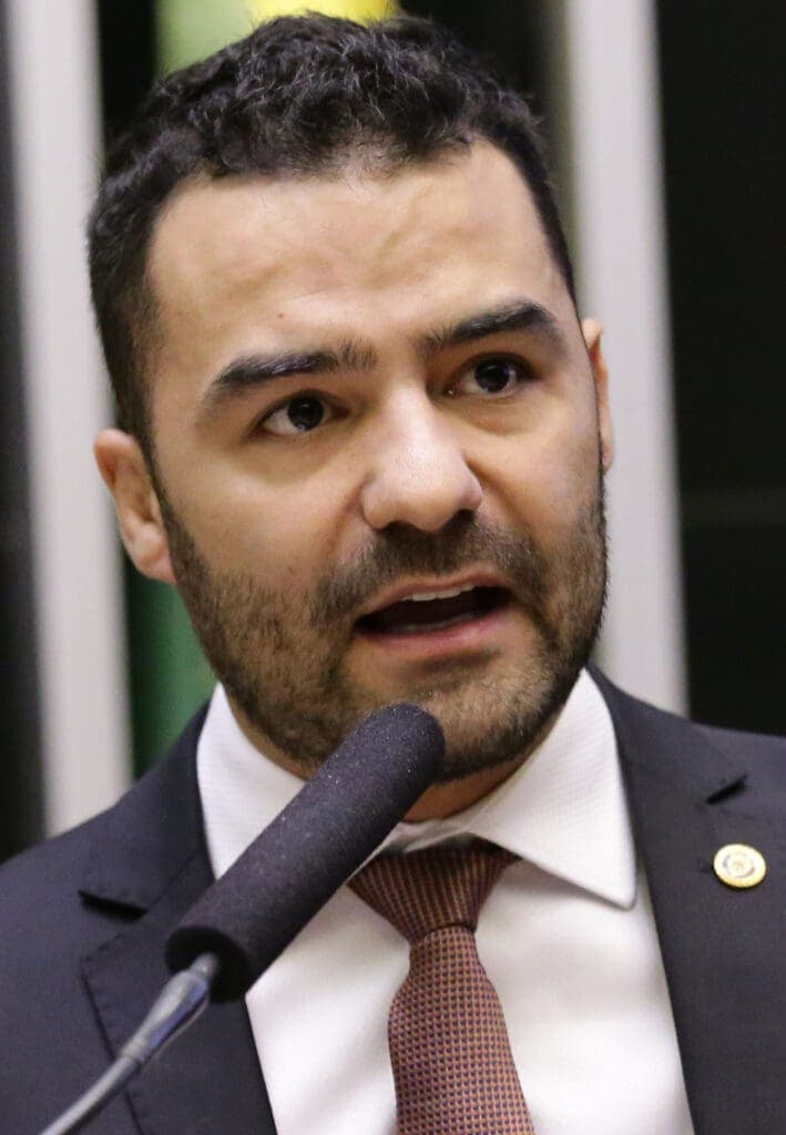 Mamãe falei! – As desastradas declarações de um deputado iconoclasta.
