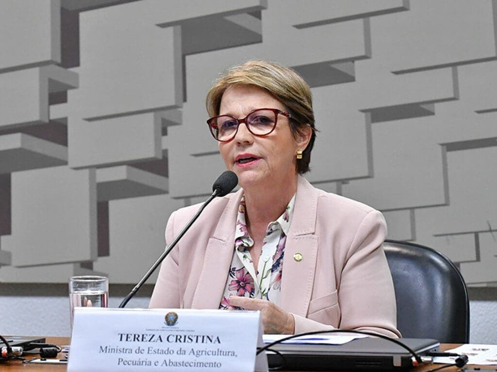 ABMRA apresenta 8ª Pesquisa Hábitos do Produtor Rural à ministra Tereza Cristina e dirigentes do MAPA