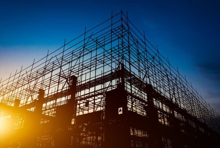 Custos da construção sobem quase 7% e movimentam crediário: operações para reformas crescem 20% em 2026