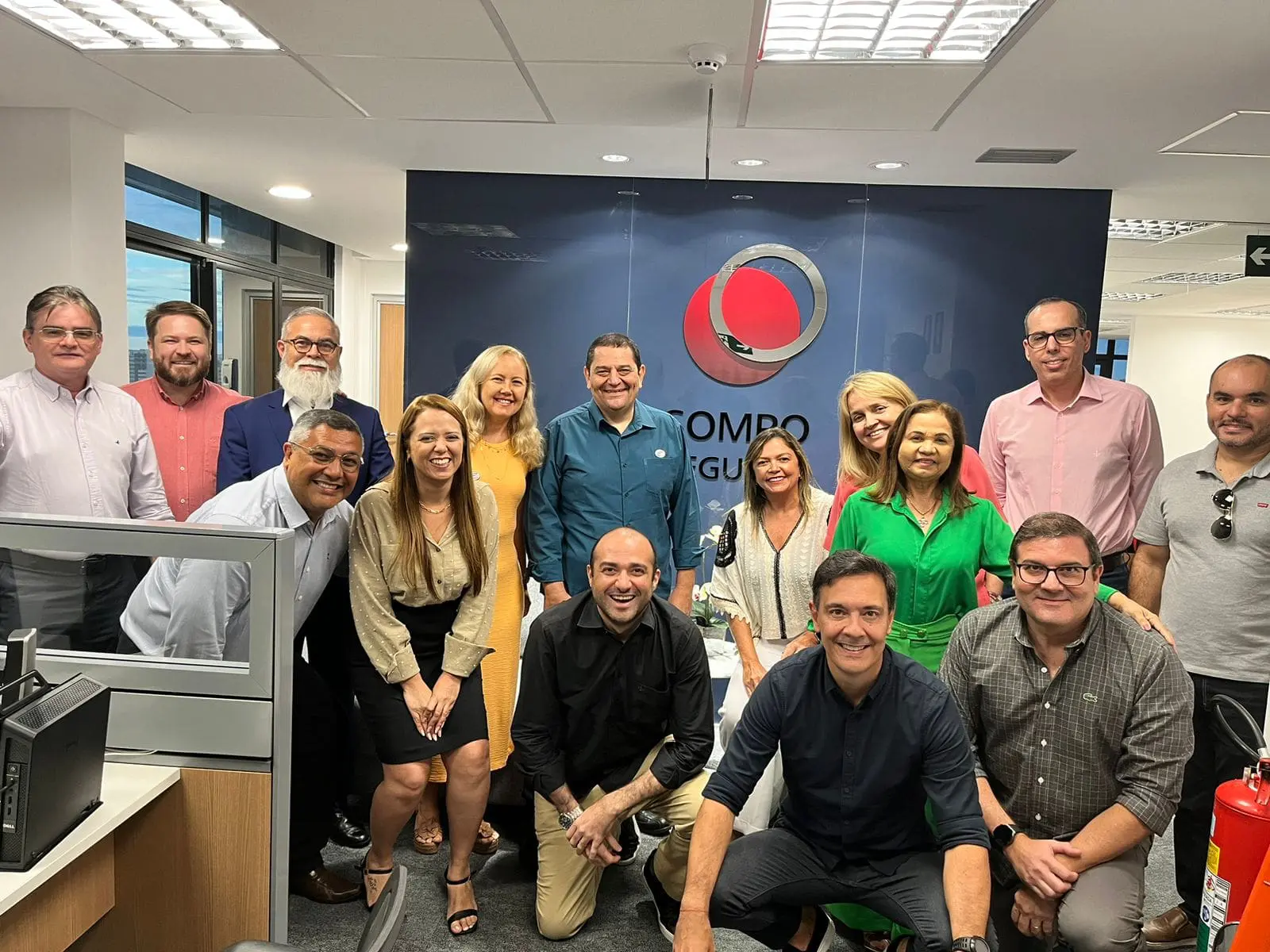 Equipe da Sompo Seguros recebe representantes do Sincor-CE na unidade da seguradora em Fortaleza (CE)