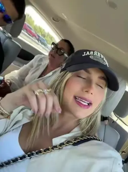 Virginia Fonseca dublando áudio "3 processos por dia"