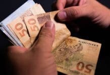 Toda crise financeira tem uma idade.
