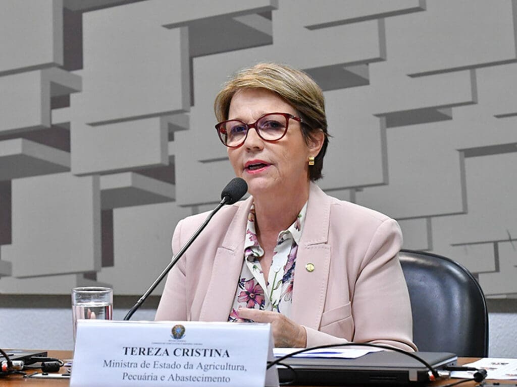 ABMRA apresenta 8ª Pesquisa Hábitos do Produtor Rural à ministra Tereza Cristina e dirigentes do MAPA