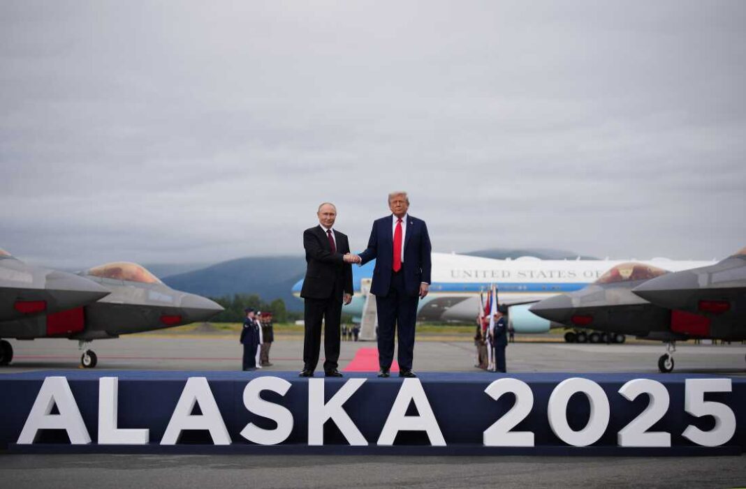 Presidentes americano e russo no Alasca