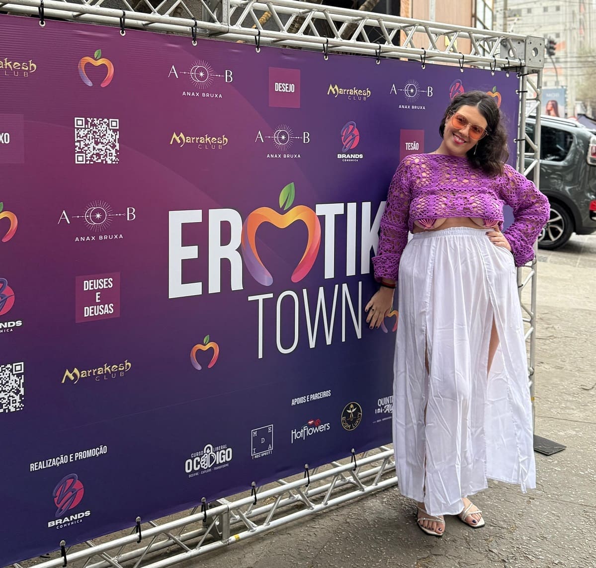 primeira edicao da erotika town em sp transformou uma casa de swing em um espaco inovador com experiencias ligadas à liberdade sexual