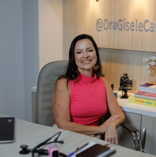 DRA. GISELE CARVALHO