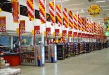 Fort Atacadista amplia serviços e reinaugura primeira loja da rede, em Joinville