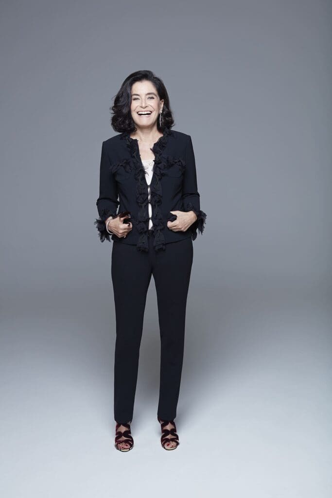 7ª edição do evento "Entre Mulheres" reúne fashion talk com Glória Kalil, desfiles e experiências exclusivas no dia 5 de março, em Florianópolis