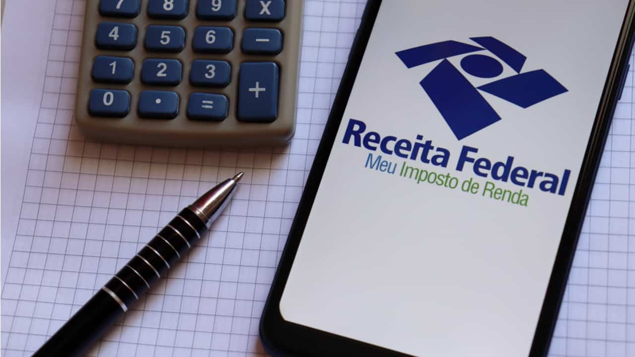 PIS/COFINS: STF adia decisões com impacto tributário