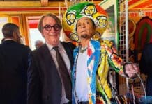 Menelaw Sete participa de leilão beneficente em castelo na França