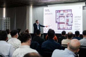 Marco Alberton, diretor técnico da Cota Empreendimentos, em evento do Cota 365