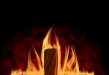 A Fé em Chamas: Quando o Sagrado Vira Pólvora no Discurso Político