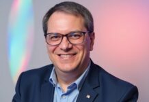 Podcast, empreendedorismo e inclusão: a trajetória de Claudio Gonçalves inspira empresários no Brasil