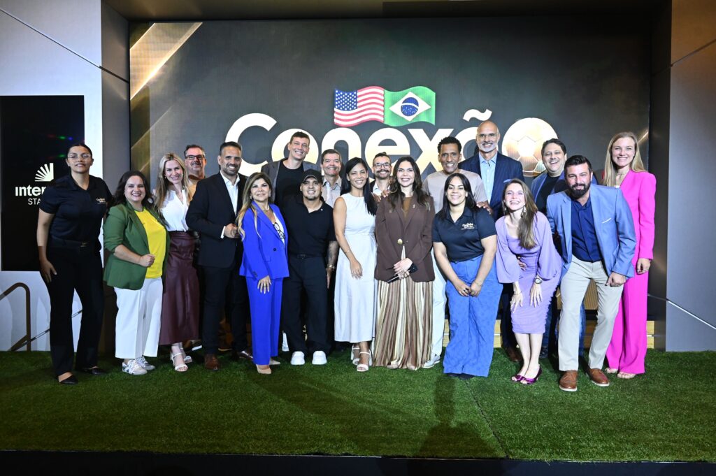 Simone Salgado celebra primeira edição do Conexão Brasil USA realizada em um estádio de futebol